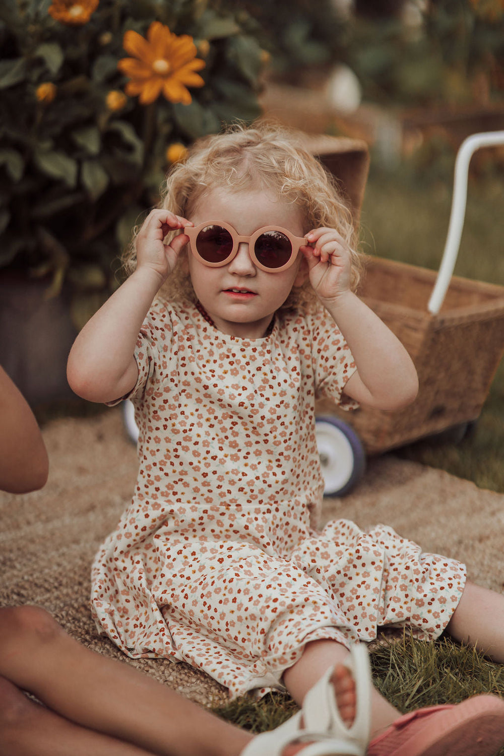 Original Round Sustainable Sunglasses | Bio-Based  Bendable Polarized | Blush Bloom